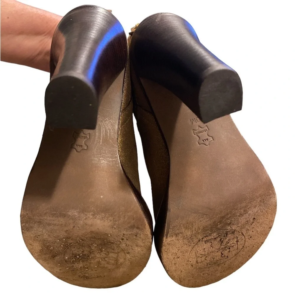 TORY BURCH TROY GOLDEN LEATHER BOOTIES size 6